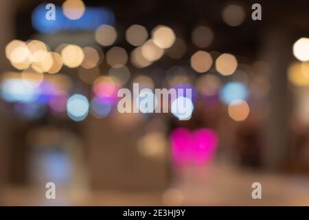 Abstract bokeh sfondo chiaro, Foto di bokeh notte paesaggio urbano. Foto Stock