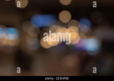 Abstract bokeh sfondo chiaro, Foto di bokeh notte paesaggio urbano. Foto Stock