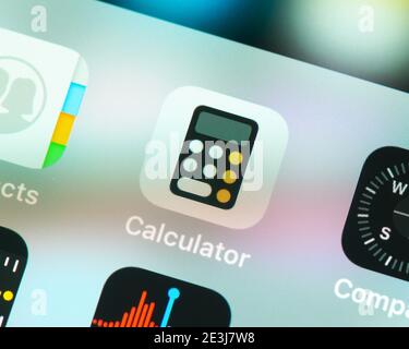 Icona dell'applicazione Calcolatrice sulla schermata di Apple iPhone Foto Stock