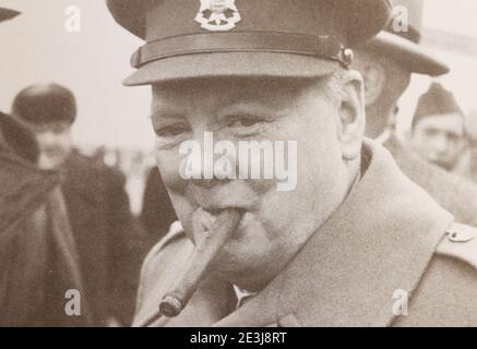 Winston Churchill all'aeroporto militare di Saki a Crimea il 3 febbraio 1945. Foto Stock