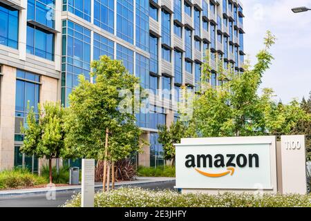 8 ottobre 2020 Sunnyvale / CA / USA - Amazon.com sede centrale a Silicon Valley, San Francisco Bay area Foto Stock