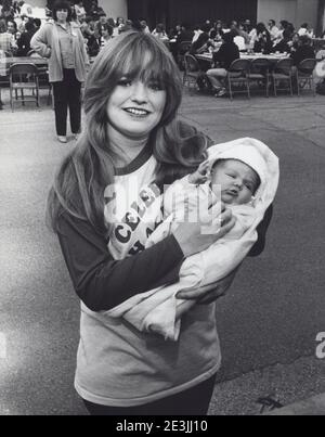 SUSAN RICHARDSON con la figlia Sarah Virden Credit: Ralph Dominguez/MediaPunch Foto Stock