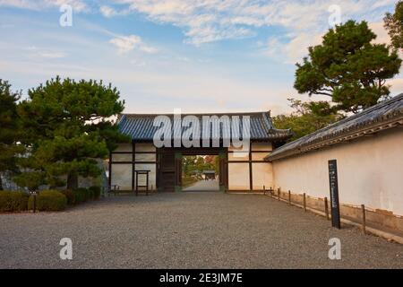 Kyoto, Giappone - 12 novembre 2017: Residenza Shogun giapponese castello Nijo a Kyoto vecchia capitale del Giappone Foto Stock