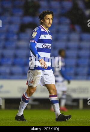 Reading, Regno Unito. 19 gennaio 2021. Tom McIntyre di lettura durante la partita del campionato Sky Bet allo stadio di Madejski, Reading Picture di Jeremy Landey/Focus Images/Sipa USA 19/01/2021 Credit: Sipa USA/Alamy Live News Foto Stock