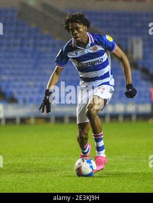 Reading, Regno Unito. 19 gennaio 2021. Oviemuno Ejaria di lettura durante la partita del Campionato Sky Bet allo stadio di Madejski, Reading Picture di Jeremy Landey/Focus Images/Sipa USA 19/01/2021 Credit: Sipa USA/Alamy Live News Foto Stock