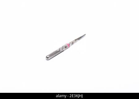 Trapani dentali in primo piano. Attrezzature in una clinica odontoiatrica. Attrezzi per il trattamento dei denti. Foto Stock