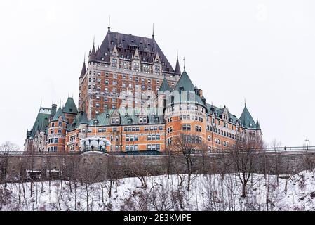 Vista invernale del castello di Frontenac nella città vecchia di Quebec. Foto Stock