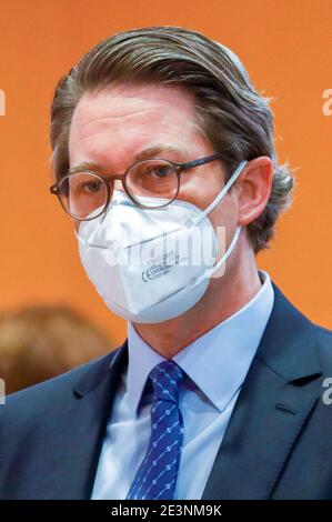 Berlino, Germania. 20 gennaio 2021. Il Ministro federale dei trasporti Andreas Scheuer (CSU) indossa una maschera durante la riunione del gabinetto della Cancelleria federale. Credit: Fabrizio Bensch/Reuters/Pool/dpa/Alamy Live News Foto Stock