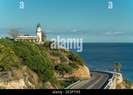 ROUTE N-11 FARO DI CALELLA (© MARIA PARELLADA 1859) CALELLA COSTA DEL MARESME CATALOGNA SPAGNA Foto Stock