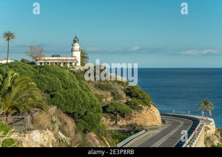 ROUTE N-11 FARO DI CALELLA (© MARIA PARELLADA 1859) CALELLA COSTA DEL MARESME CATALOGNA SPAGNA Foto Stock