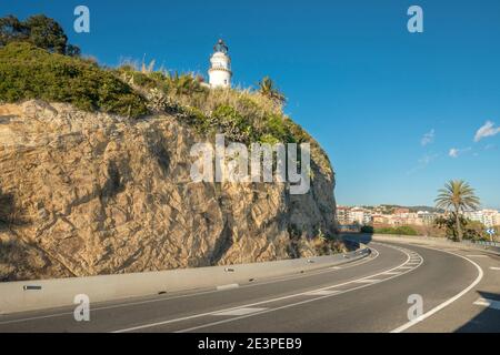 ROUTE N-11 FARO DI CALELLA (© MARIA PARELLADA 1859) CALELLA COSTA DEL MARESME CATALOGNA SPAGNA Foto Stock