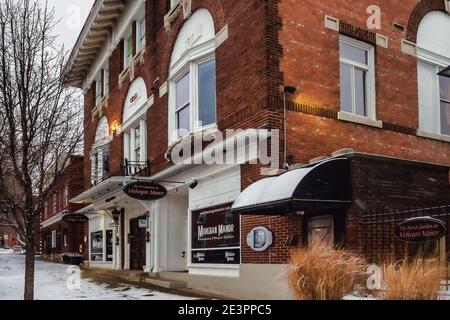 Baldwinsville, New York, USA. Gennaio 19, 2021. Vista del piccolo villaggio di Baldwinsville, NY con il Mohegan Manor Restaurant senza persone, Foto Stock