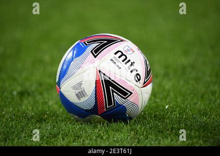 Il pallone ufficiale Mitre Delta Max durante la partita del Campionato Sky Bet a Carrow Road, Norwich. Data immagine: Mercoledì 20 gennaio 2021. Foto Stock