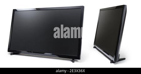 Moderno televisore a schermo piatto vuoto isolato su sfondo bianco con percorso di ritaglio. Foto Stock