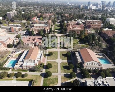 Una vista aerea del campus dell'UCLA, sabato 16 gennaio 2021, a Los Angeles. Foto Stock