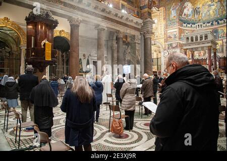 20 gennaio 2020 : Veglia Ecumenica in occasione della settimana di preghiera per l unità dei cristiani, nella Basilica di Santa Maria in Trastevere a Roma. Foto Stock