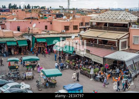 Souk di Marrakech e piazza Jemaa el-Fnaa e mercato nel quartiere medina di Marrakech, Foto Stock