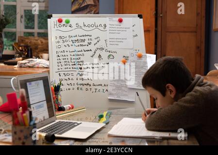 Preston, Lancashire, Regno Unito. 21 Gennaio 2021. Una scuola secondaria di istruzione a casa dei bambini, Preston, Lancashire. Credit: John Eveson/Alamy Live News Foto Stock