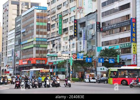 TAIPEI, Taiwan - 5 dicembre 2018: Zhongshan district area per lo shopping in Taipei, Taiwan. Taipei è la capitale di Taiwan con una popolazione di 8,5 mil Foto Stock