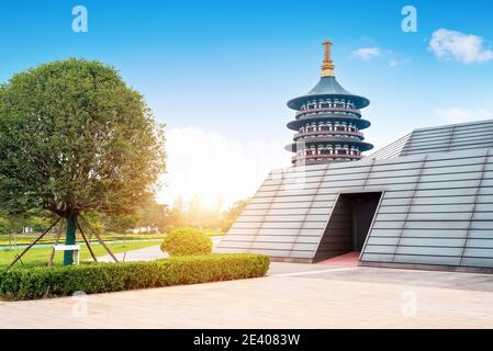 Pagoda nel Parco storico Nazionale delle Dinastie sui e Tang, Luoyang, Henan, Cina Foto Stock