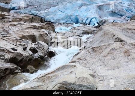 Natura della Norvegia. Paesaggio del ghiacciaio. Parco Nazionale di Jostedalsbreen - Ghiacciaio Nigardsbreen. Foto Stock
