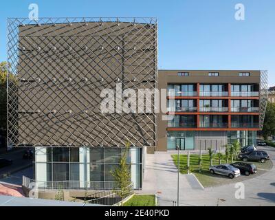 Geschaeftshaus, casa di affabilità, edificio commerciale, edificio con negozi, casa commerciale, Rimini, italien, italia, Italia, Italia di Mario Cucinella A. Foto Stock