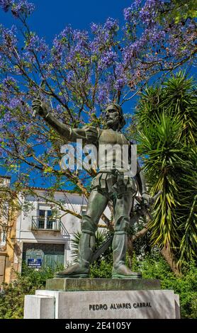 Statua di Pedro Alvares Cabral, lo scopritore del Brasile, a Santarem, regione di Alentejo, Portogallo Foto Stock