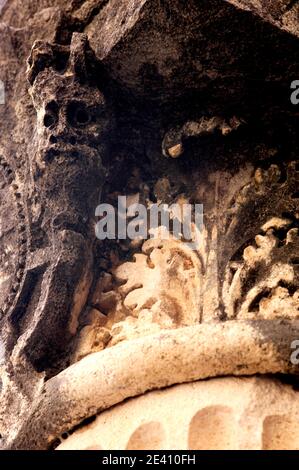 Ornamento e rilievo in pietra, Cattedrale di San Marco, Korcula, Costa dalmata, Croazia Foto Stock