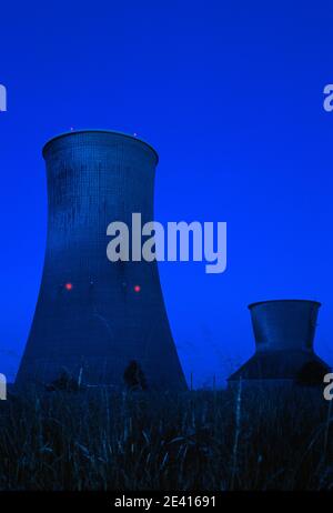 Kraftwerk Westfalen, erbaut 1962/63, Eigner RWE Power AG, Kohlekraftwerk am Datteln-Hamm-Kanal Foto Stock