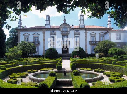 Herrenhauses mit Heckenrondell Foto Stock