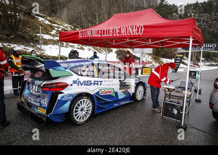 03 Teemu SUNINEN (fin), Mikko MARKKULA (fin), M-SPORT FORD WORLD RALLY TEAM, FORD Fiesta WRC, Action commissaire, marshall durante il WRC World Rally Car Championship 2021, Monte Carlo Rally dal 20 al 24 gennaio 2021 a Monaco - Photo Francois Flamand / DPPI / LM Foto Stock