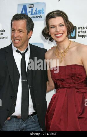 Kenneth Cole e Milla Jovovich arrivano ai Premi A-List di Bravo che si sono tenuti presso l'Orpheum Theatre di Los Angeles, California, USA il 5 aprile 2009. Foto di Baxter/ABACAPRESS.COM Foto Stock