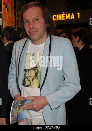 Philippe Katerine e la sua fidanzata Jeanne Balibar hanno partecipato ad una festa per onorare il direttore francese Luc Mollet al Centre Georges Pompidou di Parigi, in Francia, il 14 aprile 2009. Foto di Giancarlo Gorassini/ABACAPRESS.COM Foto Stock