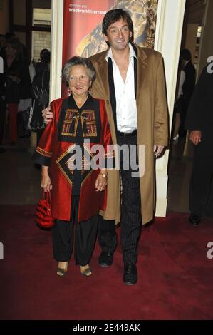 Marthe Villalonga e Pierre Palmade in posa durante la 23esima cerimonia di Molieres al Teatro di Parigi, in Francia, il 26 aprile 2009. Foto di Gouhier-Nebinger/ABACAPRESS.COM Foto Stock