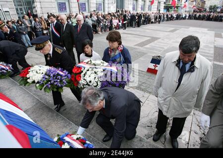 Martine Aubry, primo segretario del partito socialista francese e sindaco di Lille, partecipa alle celebrazioni dell'8 maggio 1945 a Lille, in Francia, l'8 maggio 2009. Foto di Mikael Libert/ABACAPRESS.COM Foto Stock