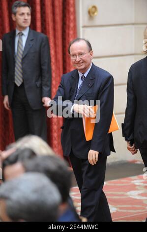 Il consigliere del Presidente francese Raymond Soubie partecipa al discorso del Presidente sulla riforma della CHU dopo aver ricevuto il rapporto della Commissione Marescoux presso l'Elysee Palace di Parigi, in Francia, il 11,2009 maggio. Foto di Ammar Abd Rabbo/ABACAPRESS.COM Foto Stock