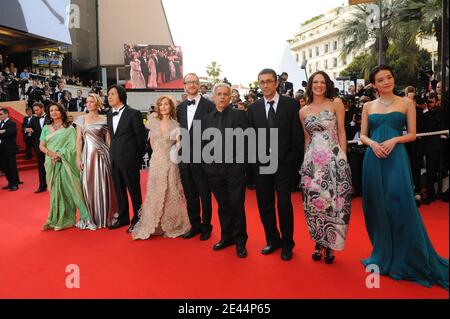 I membri della giuria arrivano alla proiezione del film d'animazione 'UP' che apre il 62° Festival del Cinema di Cannes al Palais des Festivals di Cannes, in Francia, il 13 maggio 2009. Foto di Nebinger-Orban/ABACAPRESS.COM Foto Stock