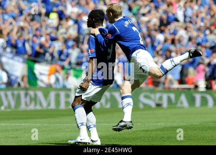 Joy of Everton's Louis Saha dopo aver segnato 1-0 gol durante la partita di calcio della fa Cup, finale, Chelsea vs Everton al Wembley Stadium di Londra, Regno Unito, il 30 maggio 2009. Chelse ha vinto 2-1. Foto di Henri Szwarc/ABACAPRESS.COM Foto Stock