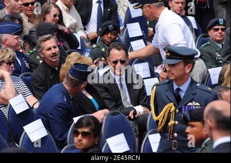L'attore STATUNITENSE Tom Hanks partecipa al 65° anniversario del D-Day al cimitero e memoriale americano in Normandia a Colleville-sur-Mer, Normandia, Francia, il 6 giugno 2009. Foto di Thierry Orban/ABACAPRESS.COM Foto Stock