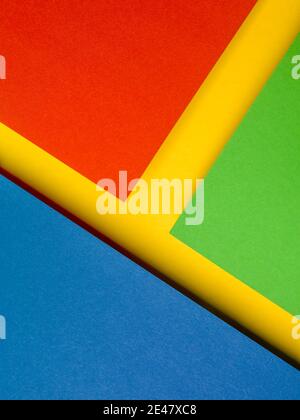 carta di colore giallo, verde, blu e rosso sfondo astratto. Foto Stock