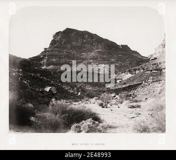 Fotografia d'epoca del XIX secolo: Sergente James McDonald (attivo 1865-9). Ordnance Survey of the Peninsula of Sinai by the Royal Engineers - Wady Serabit el Khadim Foto Stock