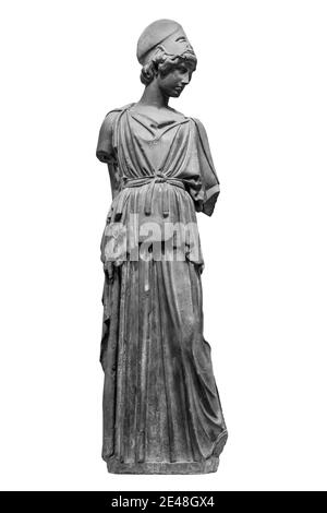 Antica statua greca romana della dea Atena dio della saggezza e le arti scultura storica isolata su bianco. Donna di marmo in scultura casco Foto Stock