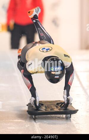 22 gennaio 2021, Baviera, Schönau am Königssee: Scheletro: Coppa del mondo, singolo, uomini. Il pilota lettone di scheletro Martins Dukurs compete sulla pista artificiale di ghiaccio di Königssee. Foto: Tobias Hase/dpa Foto Stock