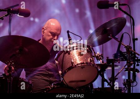 Aarhus, Danimarca. 11 giugno 2017. La rock band inglese Radiohead esegue un concerto dal vivo durante il festival musicale danese Northside 2017 ad Aarhus. Qui il batterista Philip Selway è visto dal vivo sul palco. (Foto: Gonzales Photo - Lasse Lagoni). Foto Stock