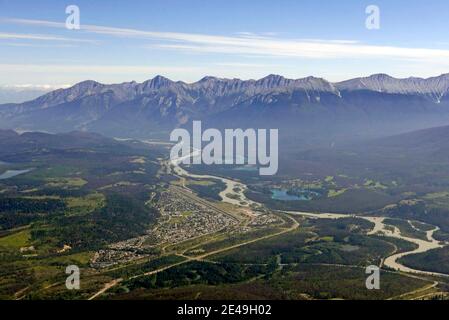 Vista da Whistlers Peak a Jasper, Jasper National Park, Rocky Mountains, Alberta, Canada Foto Stock