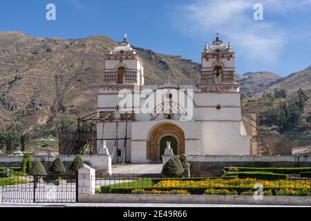 La Cattedrale di Lari è la seconda cattedrale più importante di Arequipa, Perù Foto Stock