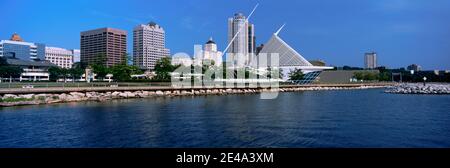 Museo d'arte sul lungomare, Milwaukee Art Museum, Lake Michigan, Milwaukee, Wisconsin, USA Foto Stock