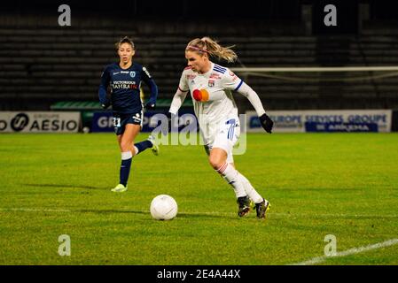 Bondoufle, Francia. 22 gennaio 2021. Eugenie le Sommer of Olympique Lyonnais controlla la palla durante il campionato francese delle Donne 039; s D1 Arkema football match tra Paris FC e Olympique Lyonnais il 22 gennaio 2021 allo stadio Robert Bobin di Bondoufle, Francia - Foto Melanie Laurent/A2M Sport Consulting/DPPI/LM Credit: Gruppo Editoriale LiveMedia/Alamy Live News Foto Stock