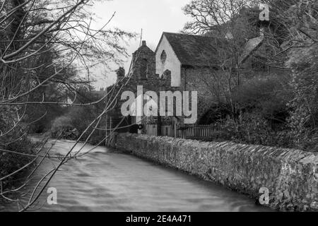 Dunster mulino ad acqua funzionante sul fiume Arill a Dunster Foto Stock