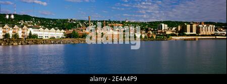 Edifici sul lungomare, Lake Superior, Duluth, Minnesota, USA Foto Stock